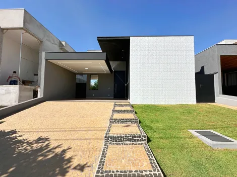 Casa Térrea com Piscina à venda em Condomínio 03 suítes 04 vagas Quinta Dos Ventos